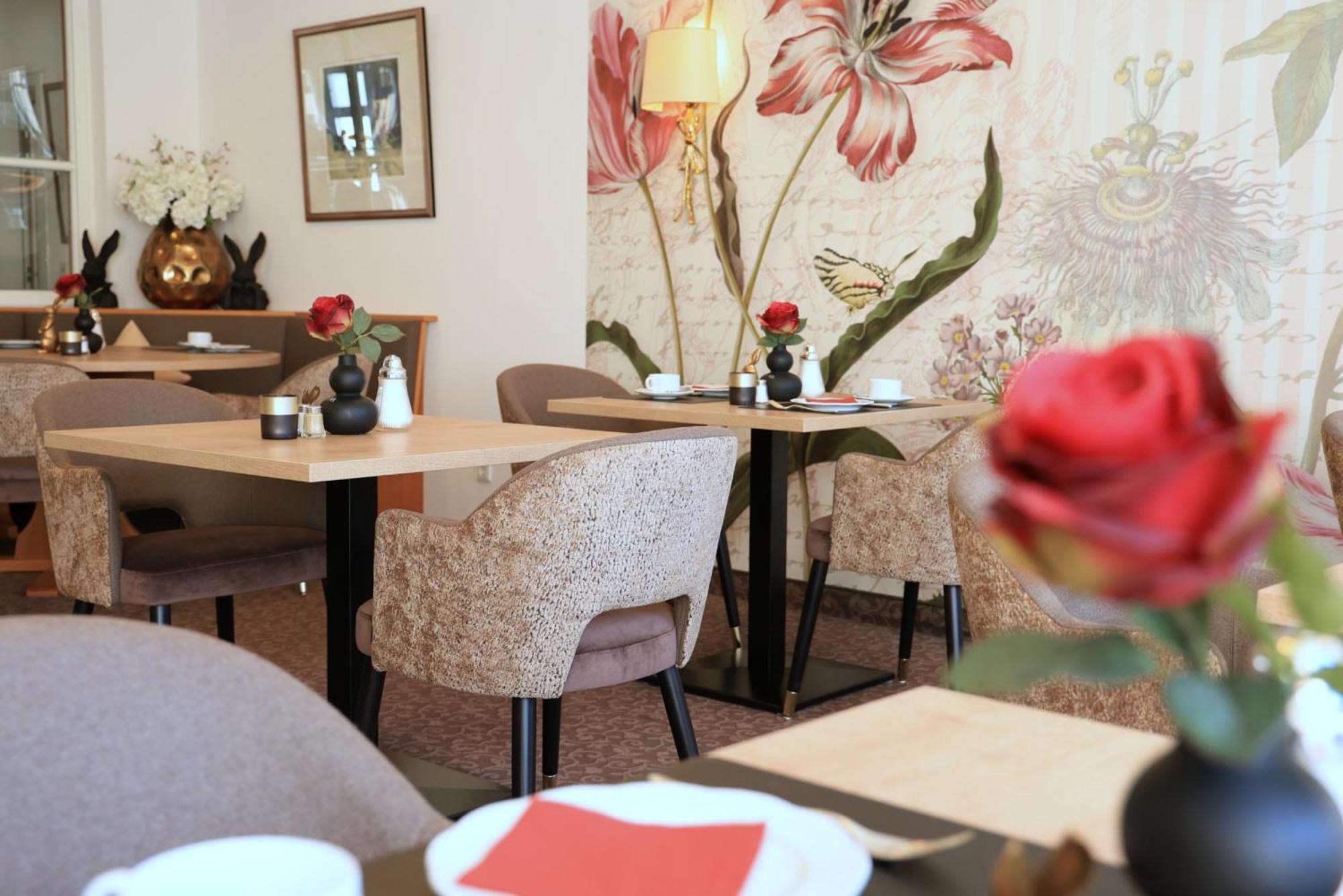 Hotel Alexa Bad Mergentheim Bagian luar foto