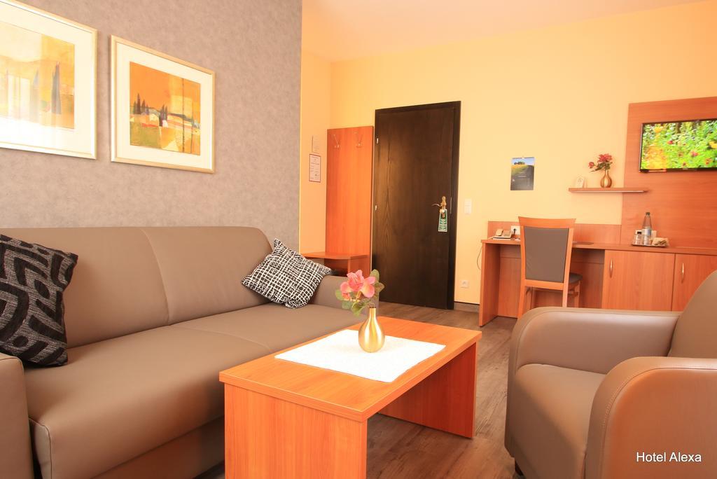 Hotel Alexa Bad Mergentheim Bagian luar foto
