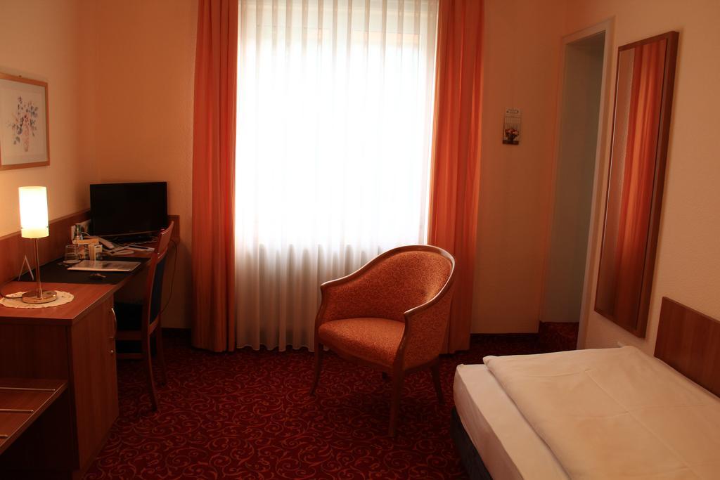 Hotel Alexa Bad Mergentheim Bagian luar foto